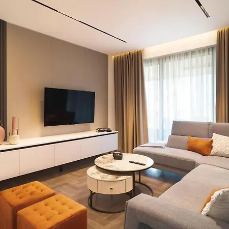 Apartment Mackenzie Story 2 Bdr Luxe Flat